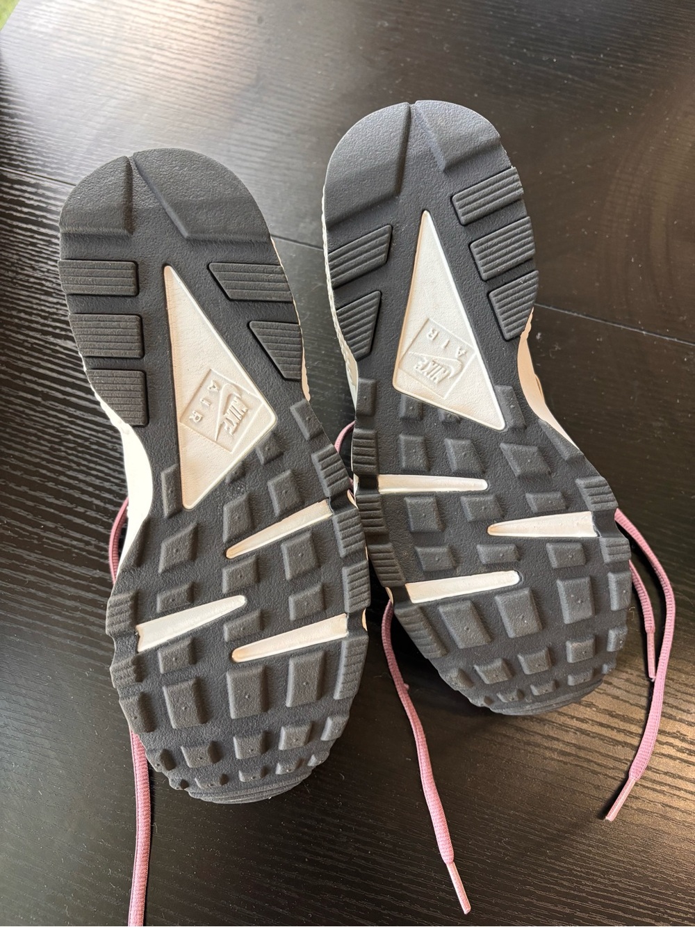 Nike Pink Canvas Low-Top Sneakers - Picture 5 of 6